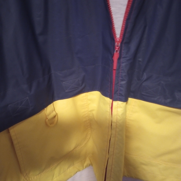 London Fog men's vintage windbreaker/raincoat with hood - Picture 3 of 6